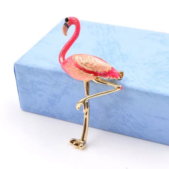 Jewelry - 18K Gold Plated Flamingo Brooch